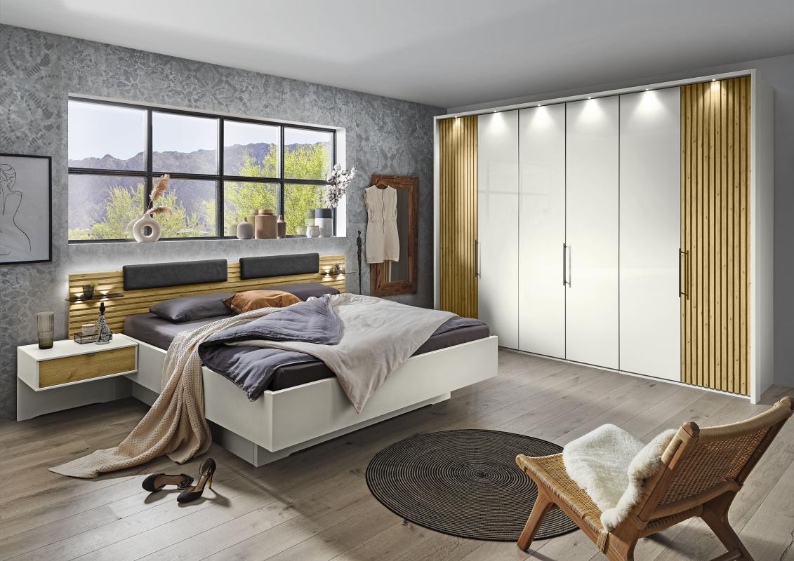 Drehtürenschrank